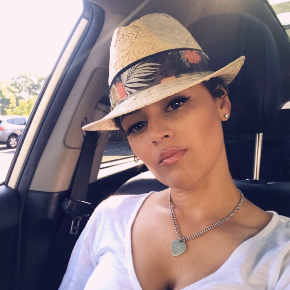 Meet your Posher, Shantell